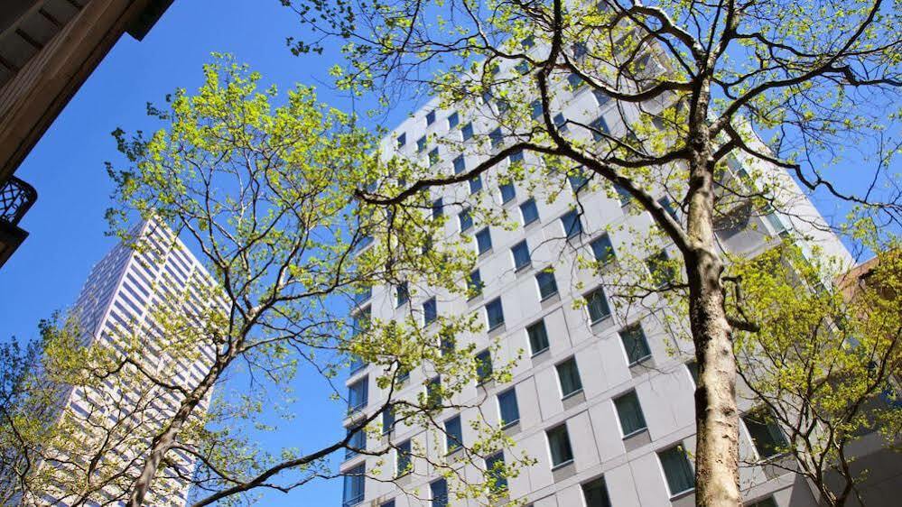 Courtyard By Marriott Portland City Center Hotel Exterior photo